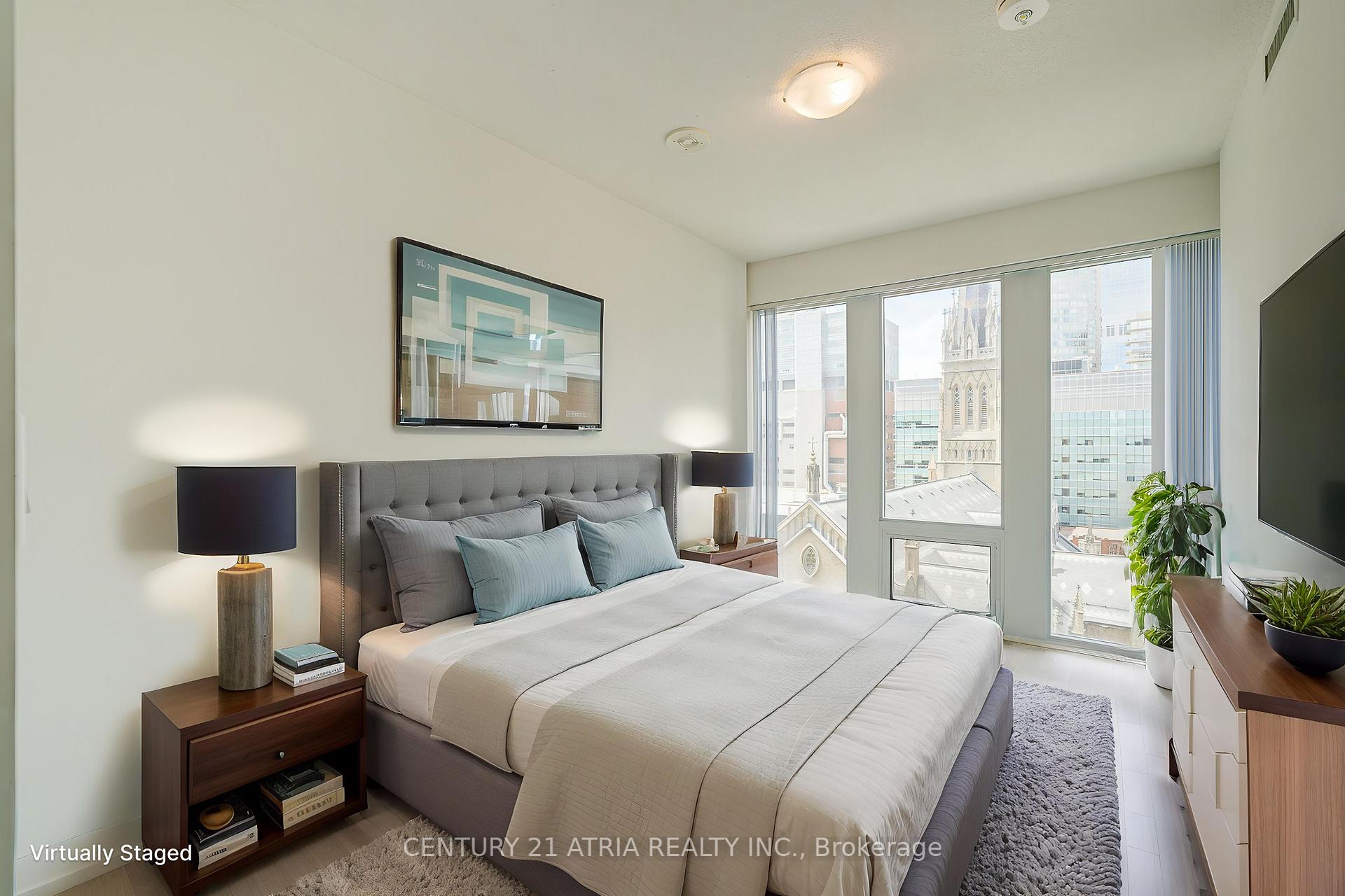 2 Bedrooms Condo at 60 Shuter, Toronto For sale