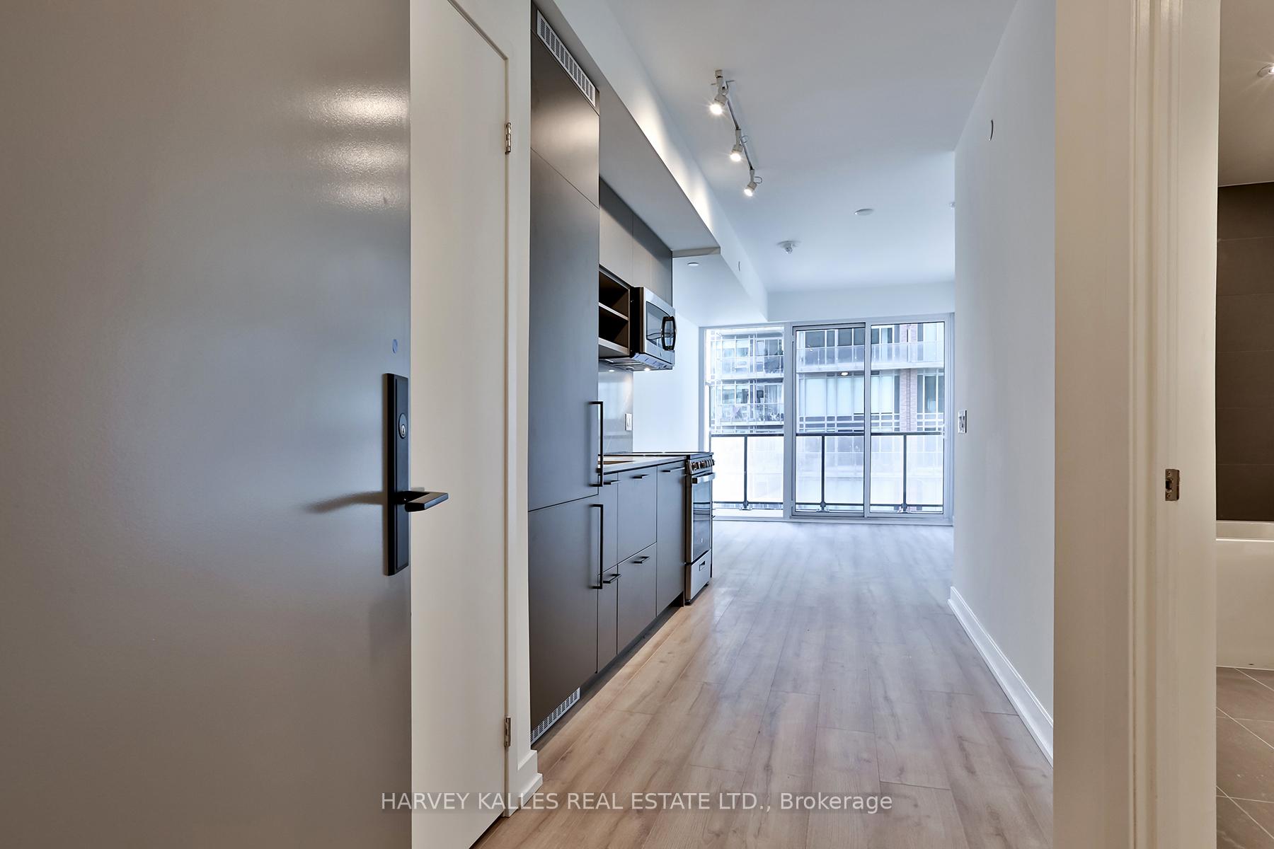 135 East Liberty Street 1208