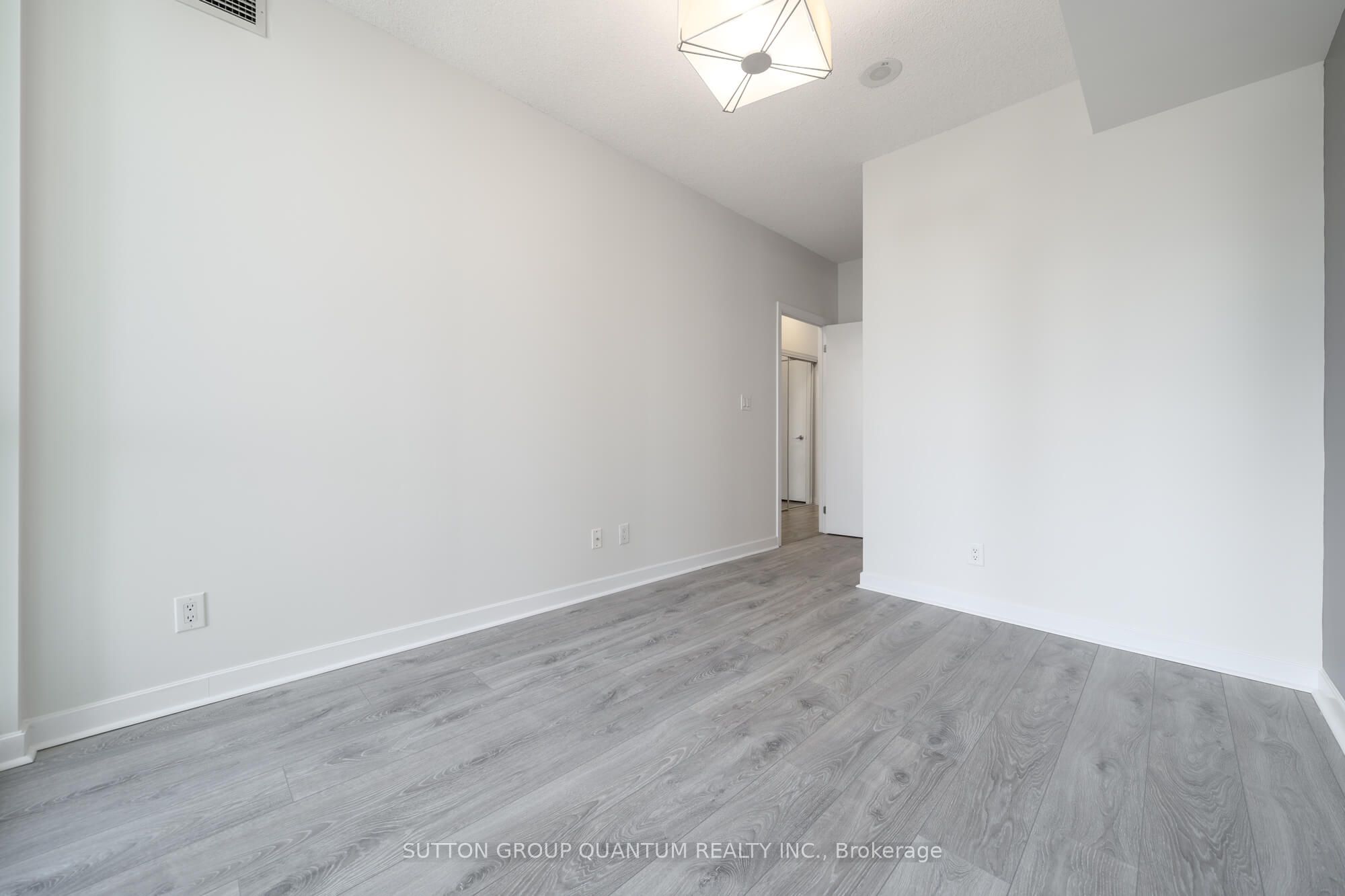 18 Harbour Street, #2901