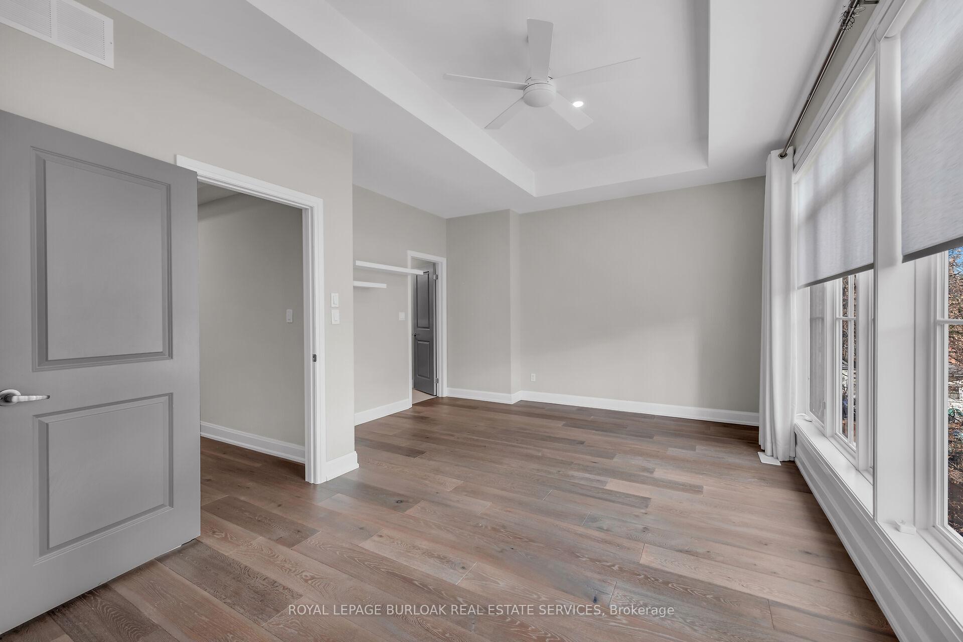 3 Bedrooms Condo at 509 Elizabeth,  Burlington For sale