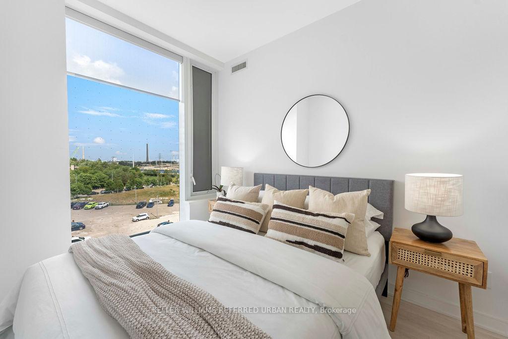 3 Bedrooms Condo at 35 Rolling Mills, Toronto For sale