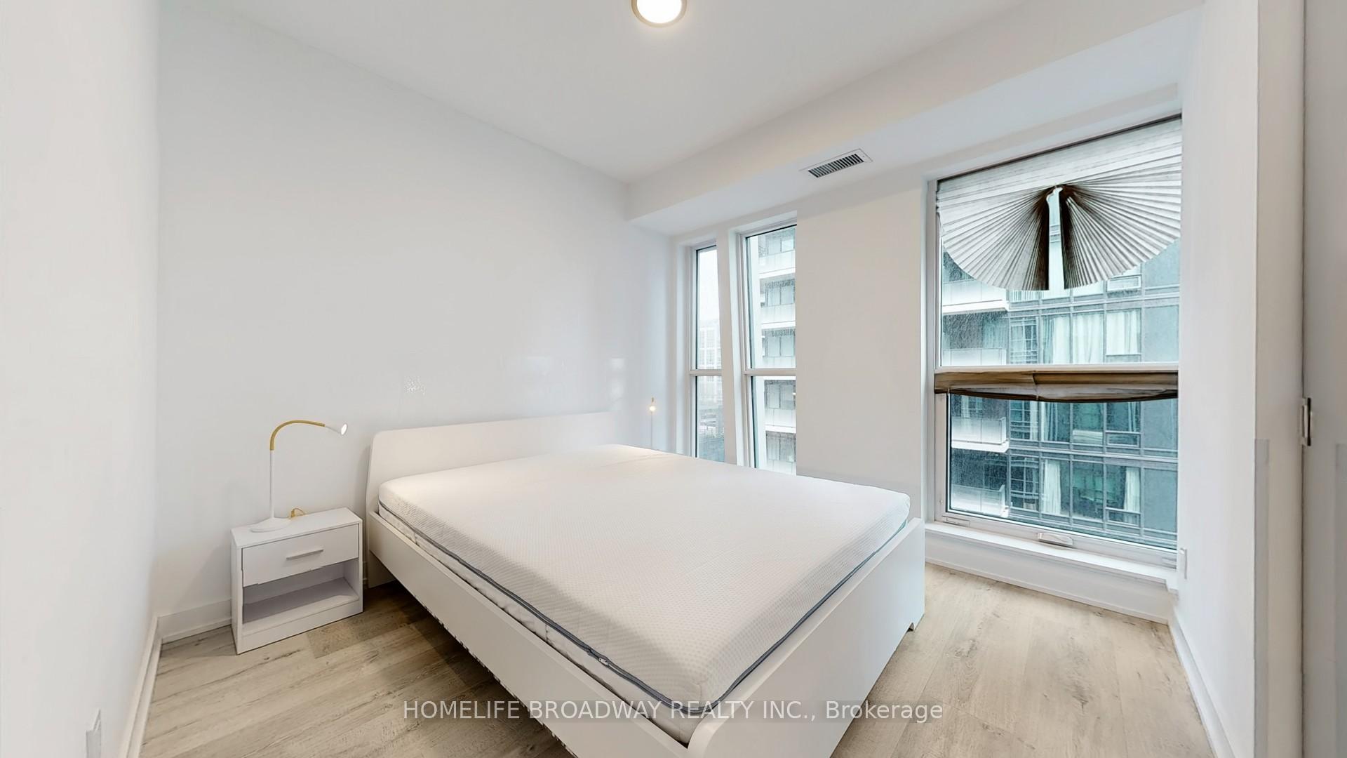 1 Bedroom Condo at 327 King, Toronto For sale