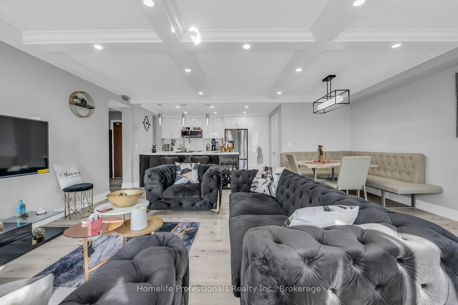 2 Bedrooms Condo at 120 Duke,  Hamilton For sale