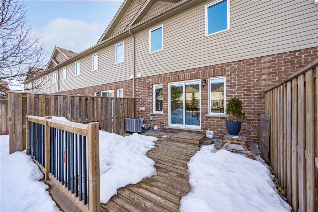 102 Westminster Crescent 102W