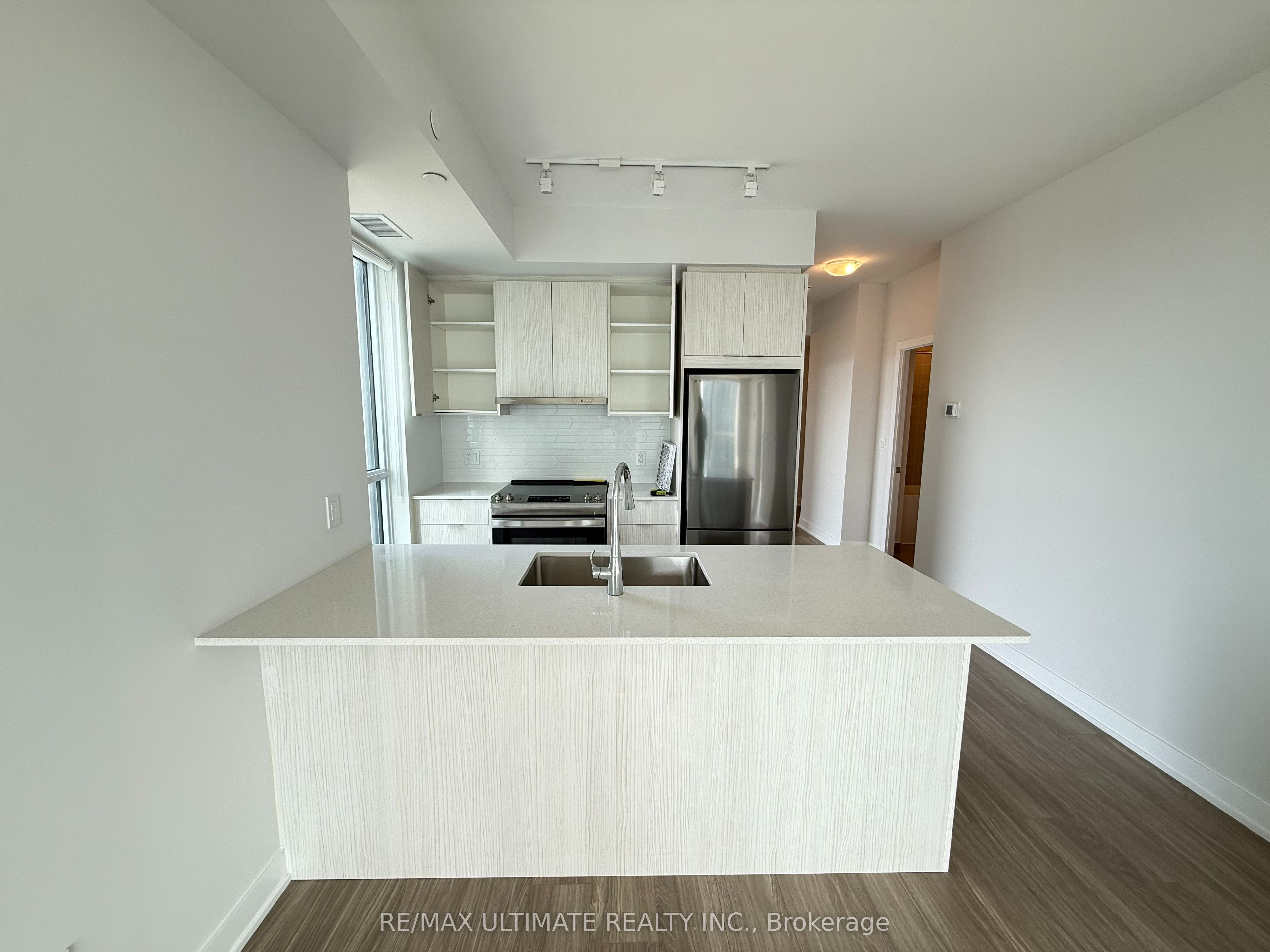 430 Square One Drive, #2806