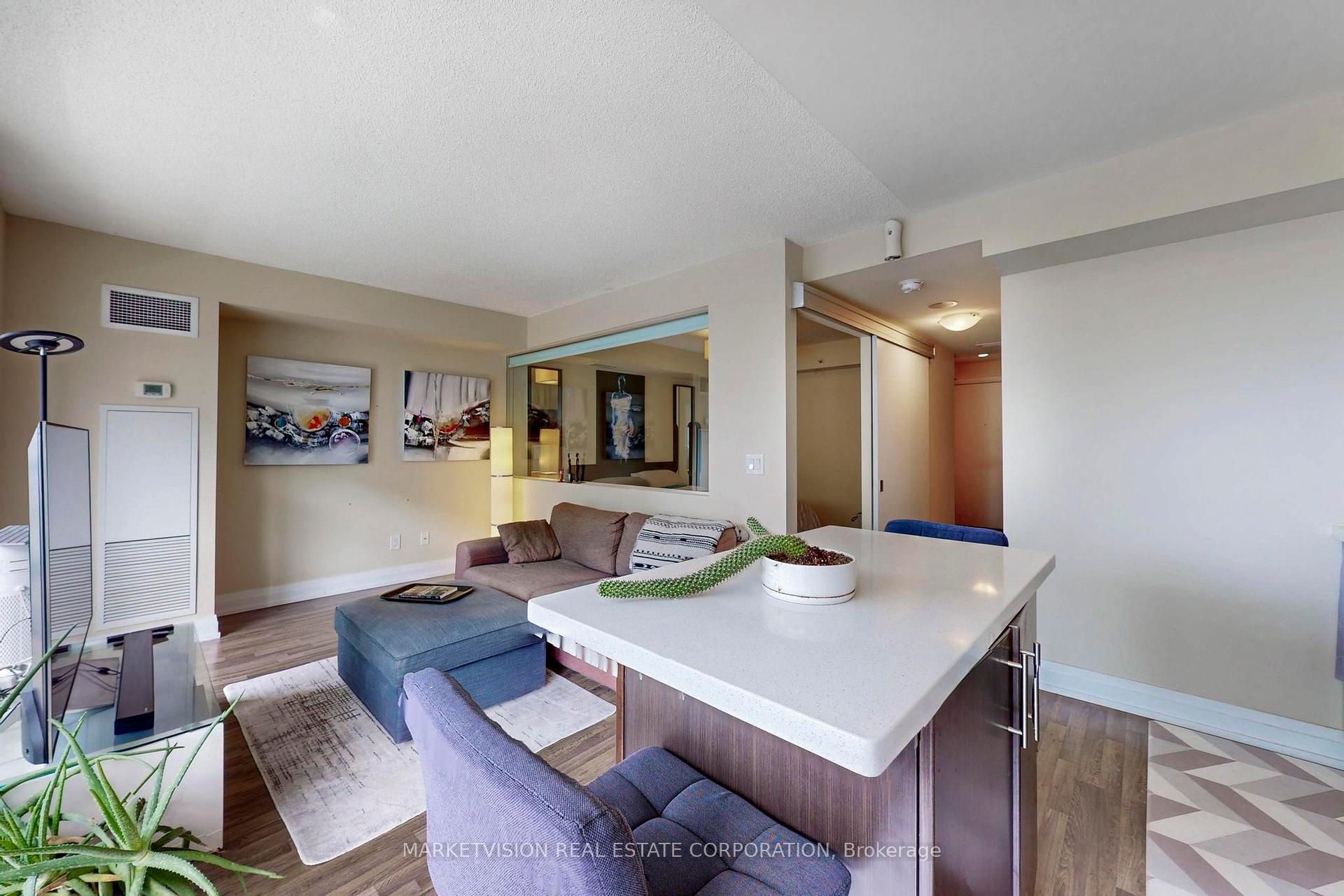 2 Bedrooms Condo at 565 Wilson,  Toronto For sale