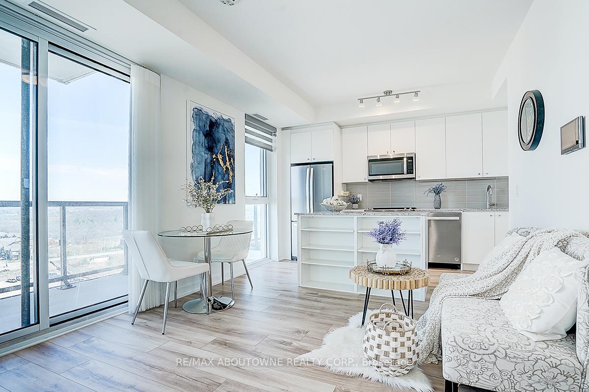 1 Bedroom Condo at 335 Wheat Boom,  Oakville For sale