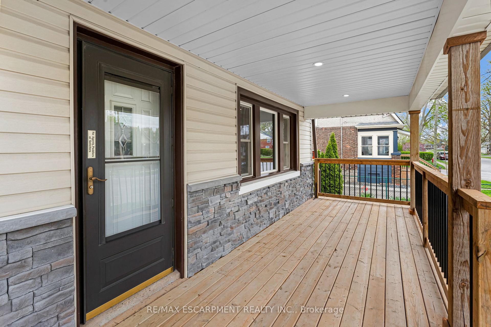 Listing image