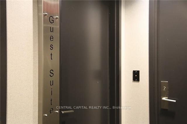 1 Bedroom Condo at 39 Sherbourne,  Toronto For sale