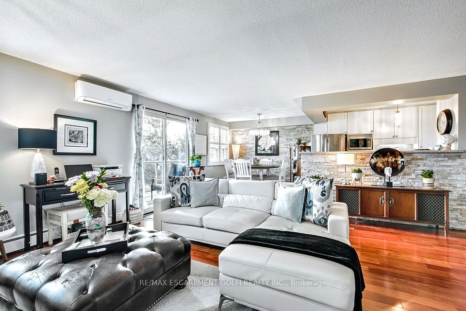 793 Colborne