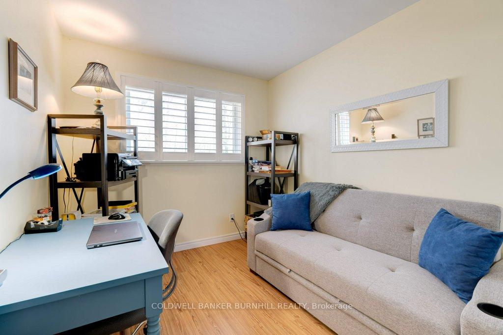 3 Bedrooms Condo at 2301 CAVENDISH,  Burlington For sale