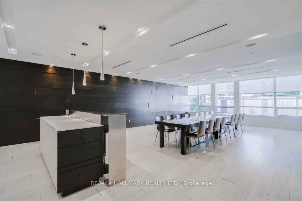 Condo at 55 Regent Park, Toronto For sale