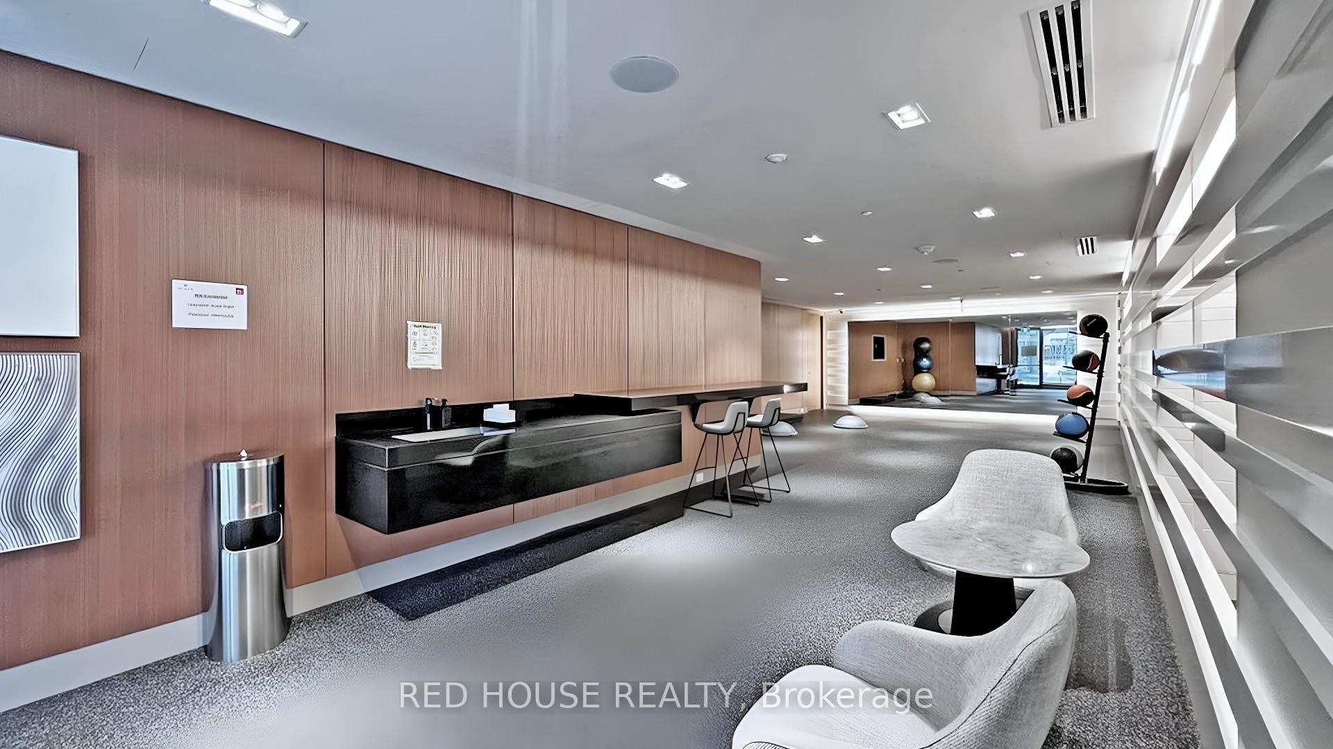 3 Bedrooms Condo at 25 Adra Grado, Toronto For sale