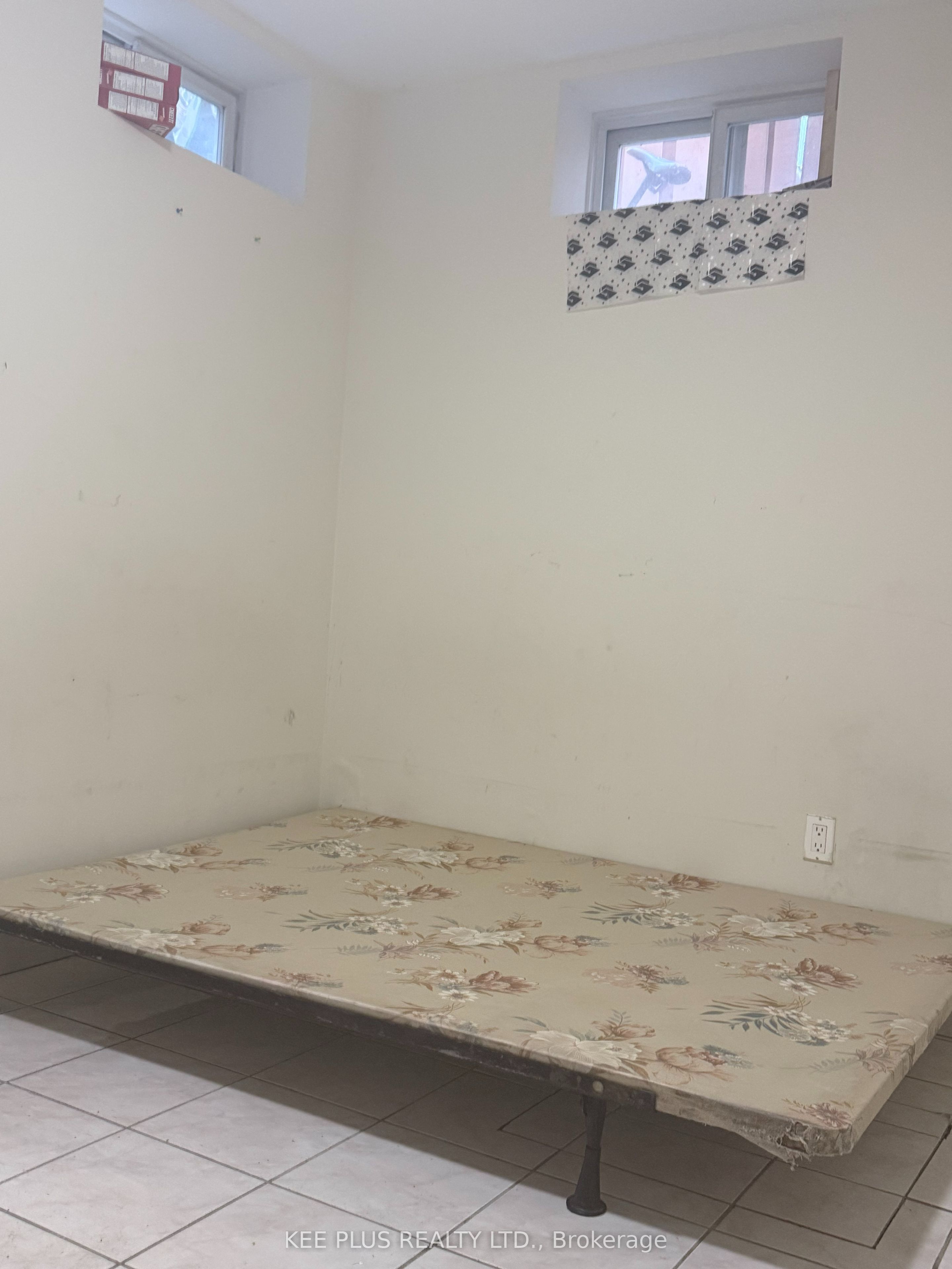 139 Jones Avenue, #basement