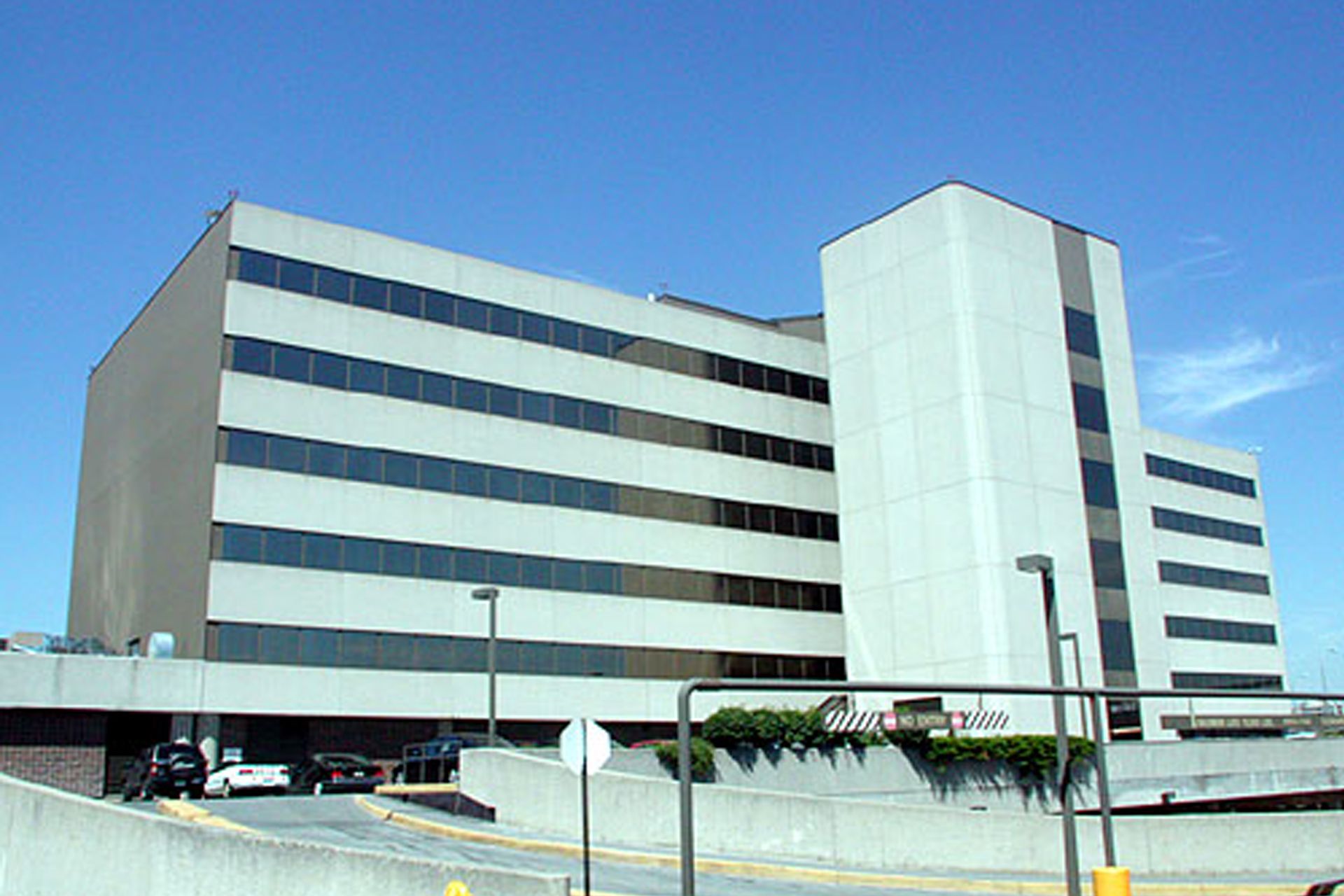 1 Yorkdale Road Unit# 315 Toronto W04 Ontario M6A 3A1