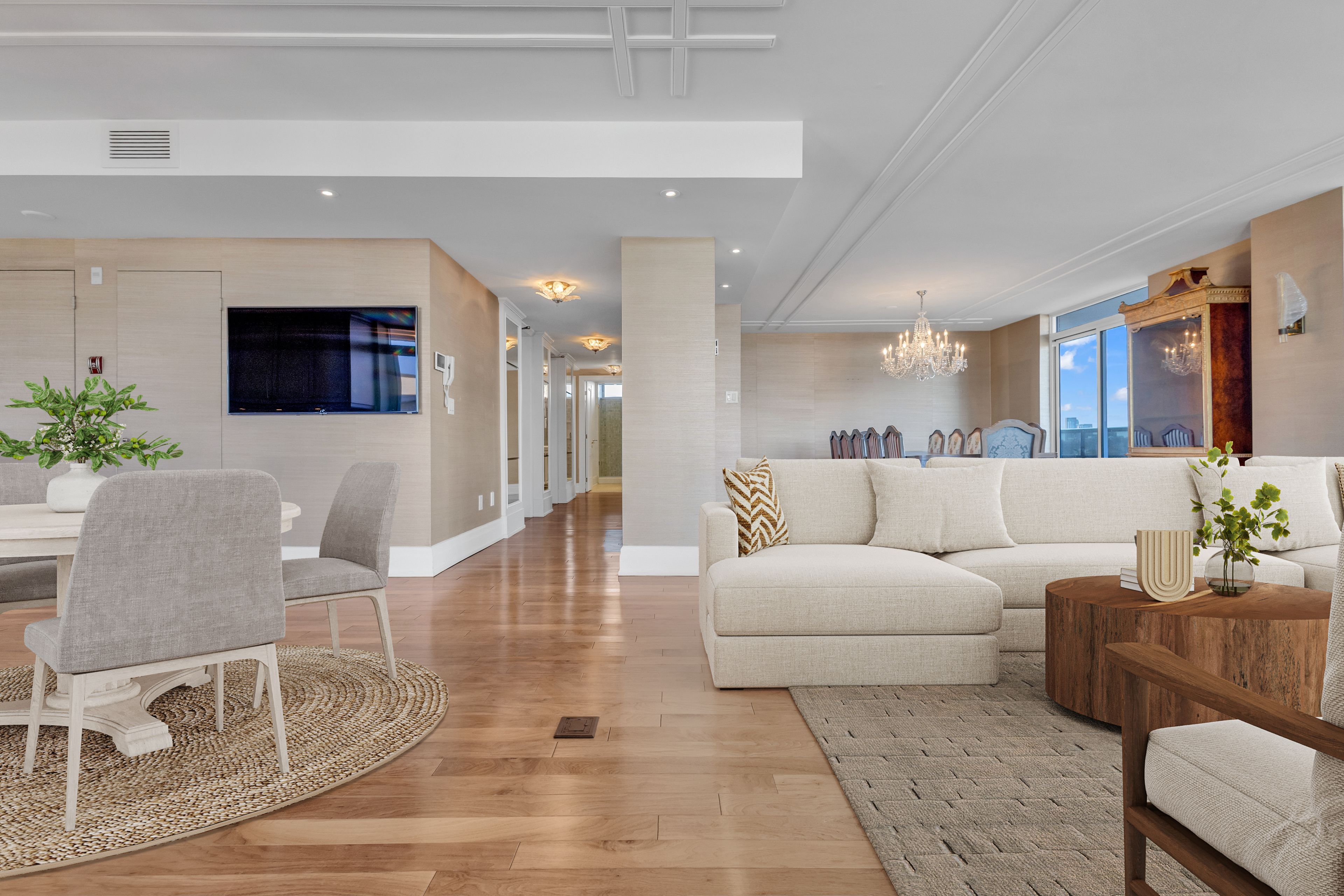 2600 Bathurst Street 801