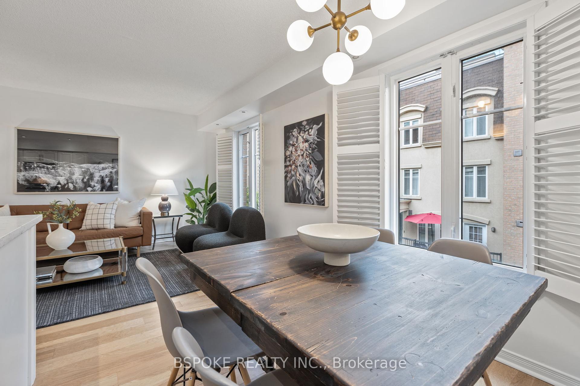 2 Bedrooms Condo at 46 Western Battery, Toronto For sale
