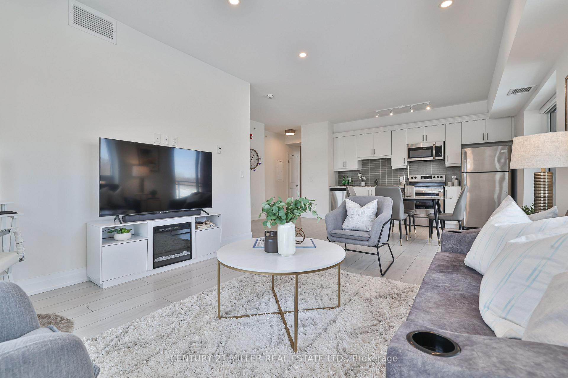 2 Bedrooms Condo at 4040 Upper Middle, Burlington For sale