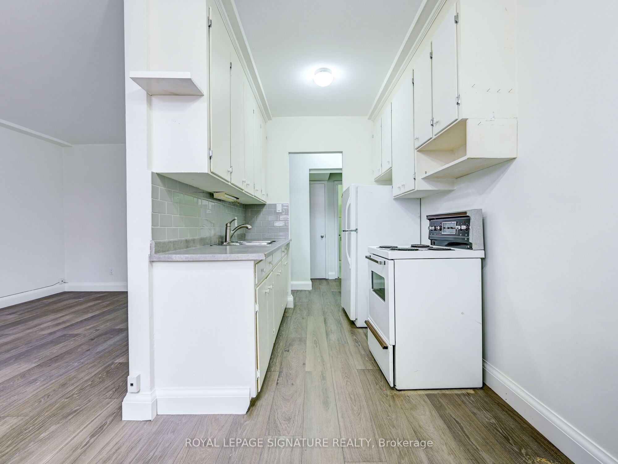 40 Cavell Avenue, Toronto W06 Mimico