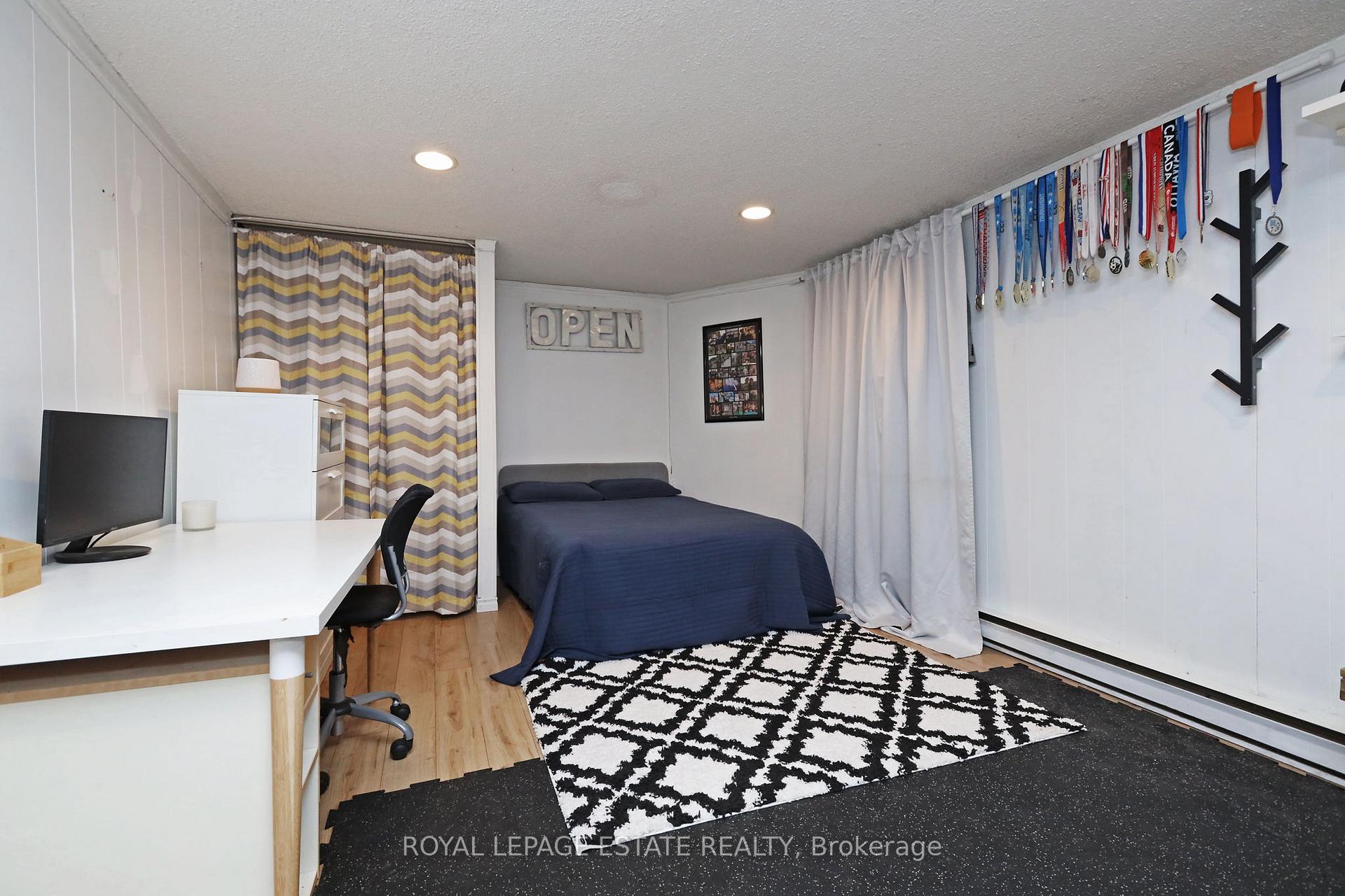 4 Bedrooms Condo at 3100 Kingston, Toronto For sale