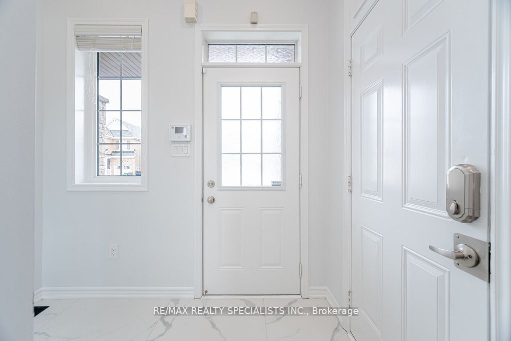 31 Enford Crescent
