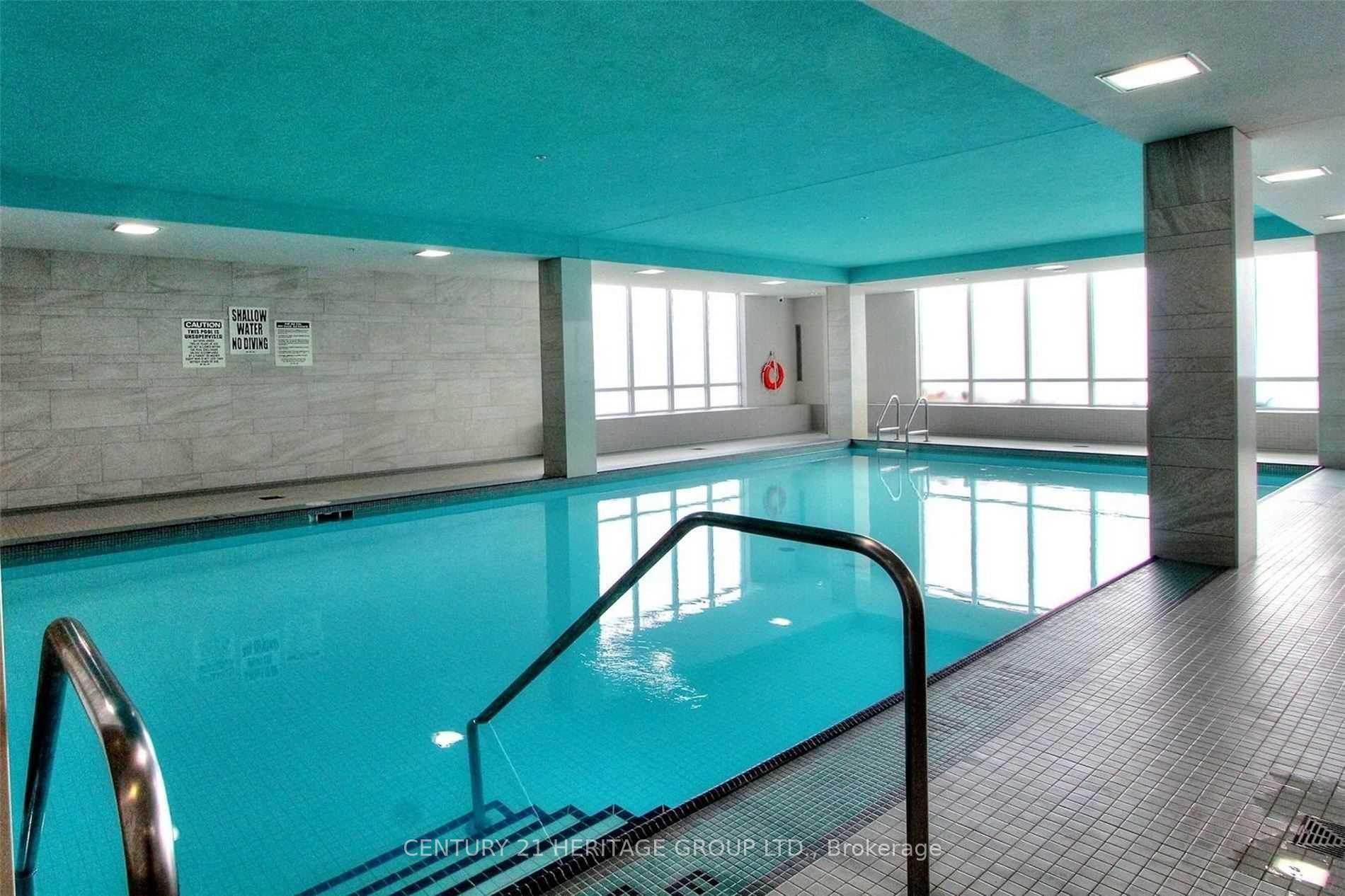 2 Bedrooms Condo at 85 North Park, Vaughan For sale
