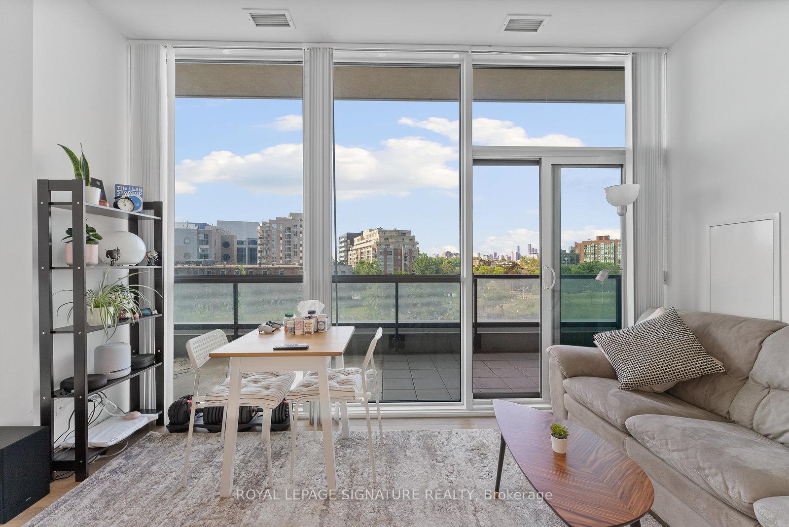 2 Bedrooms Condo at 50 Ordnance, Toronto For sale