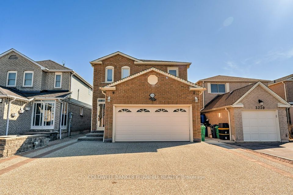 3226 Valcourt