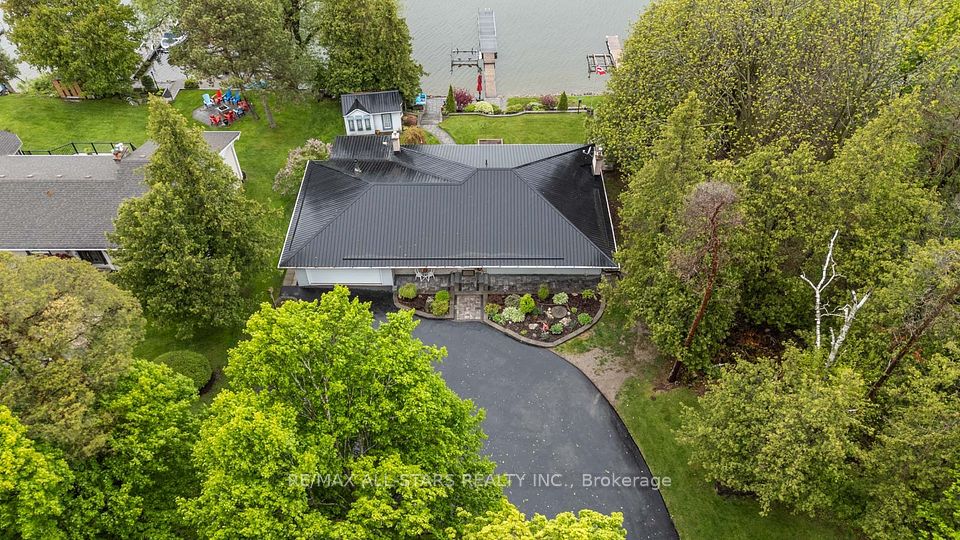231 Stephenson Point