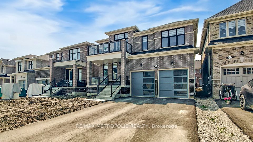 1315 Davis Loop