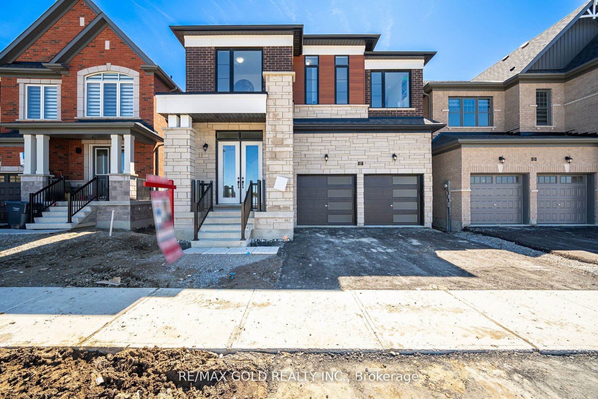 27 Lippa Drive, Caledon, ON L7C 4M3