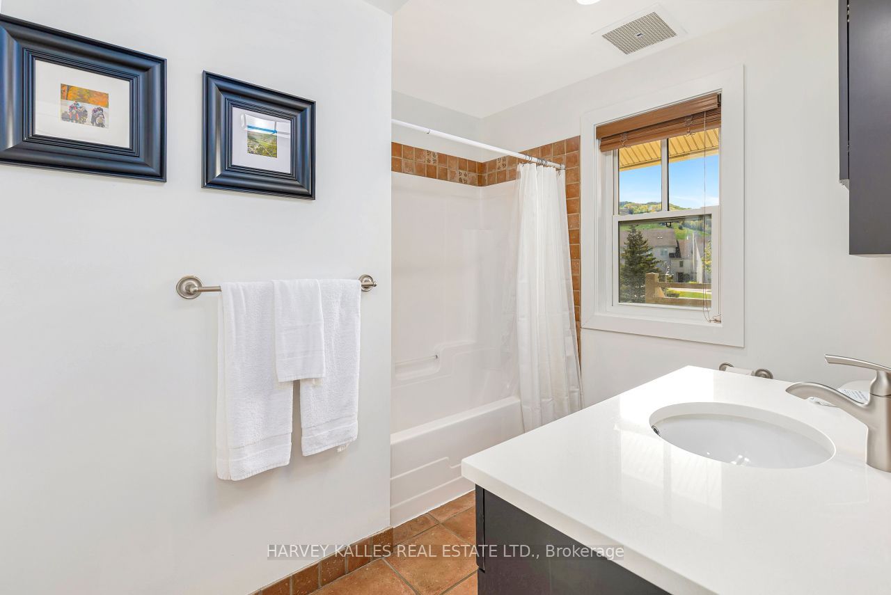 115 Fairway Court 211