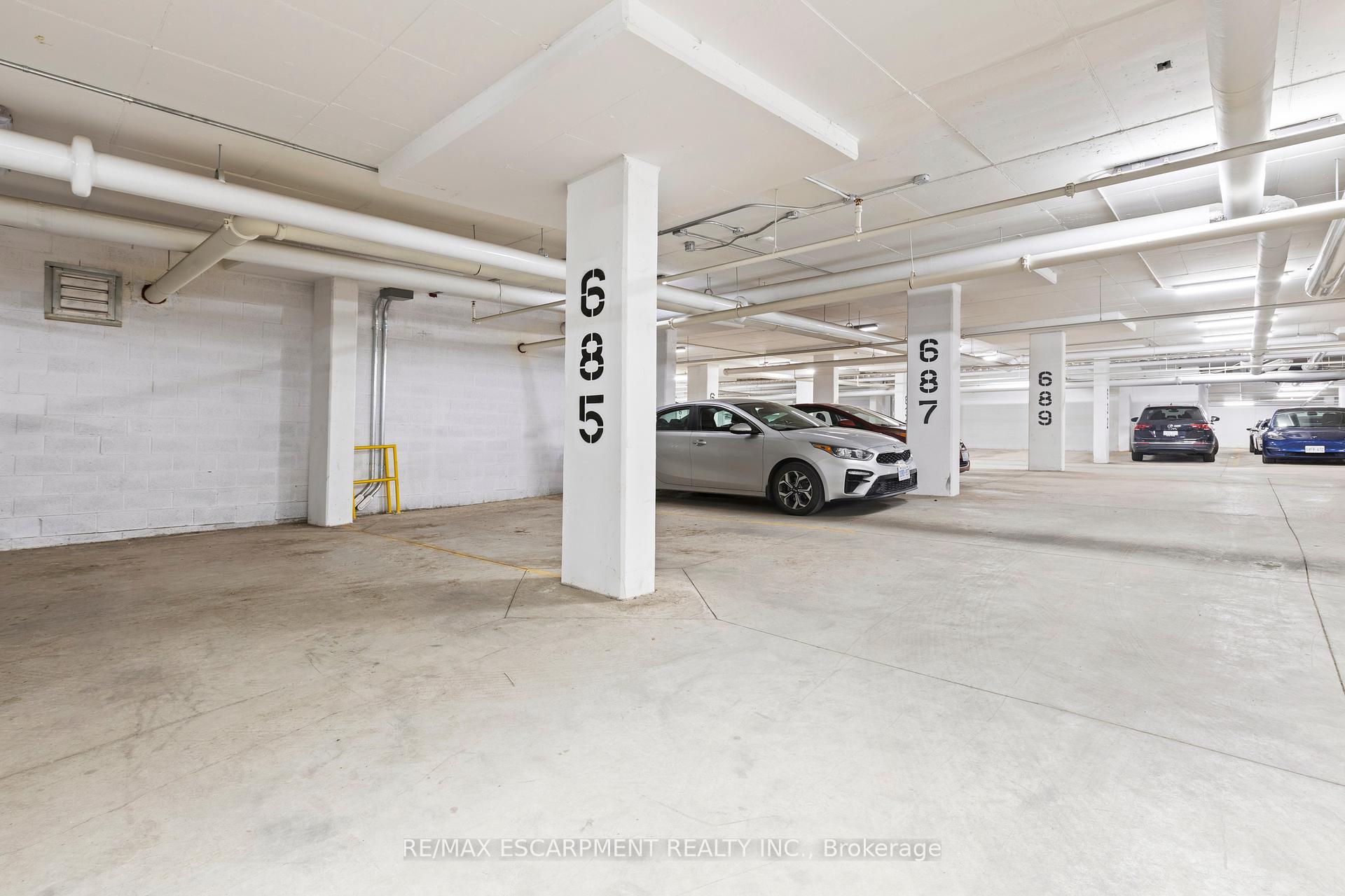 1 Bedroom Condo at 10 Mallard, Hamilton For sale