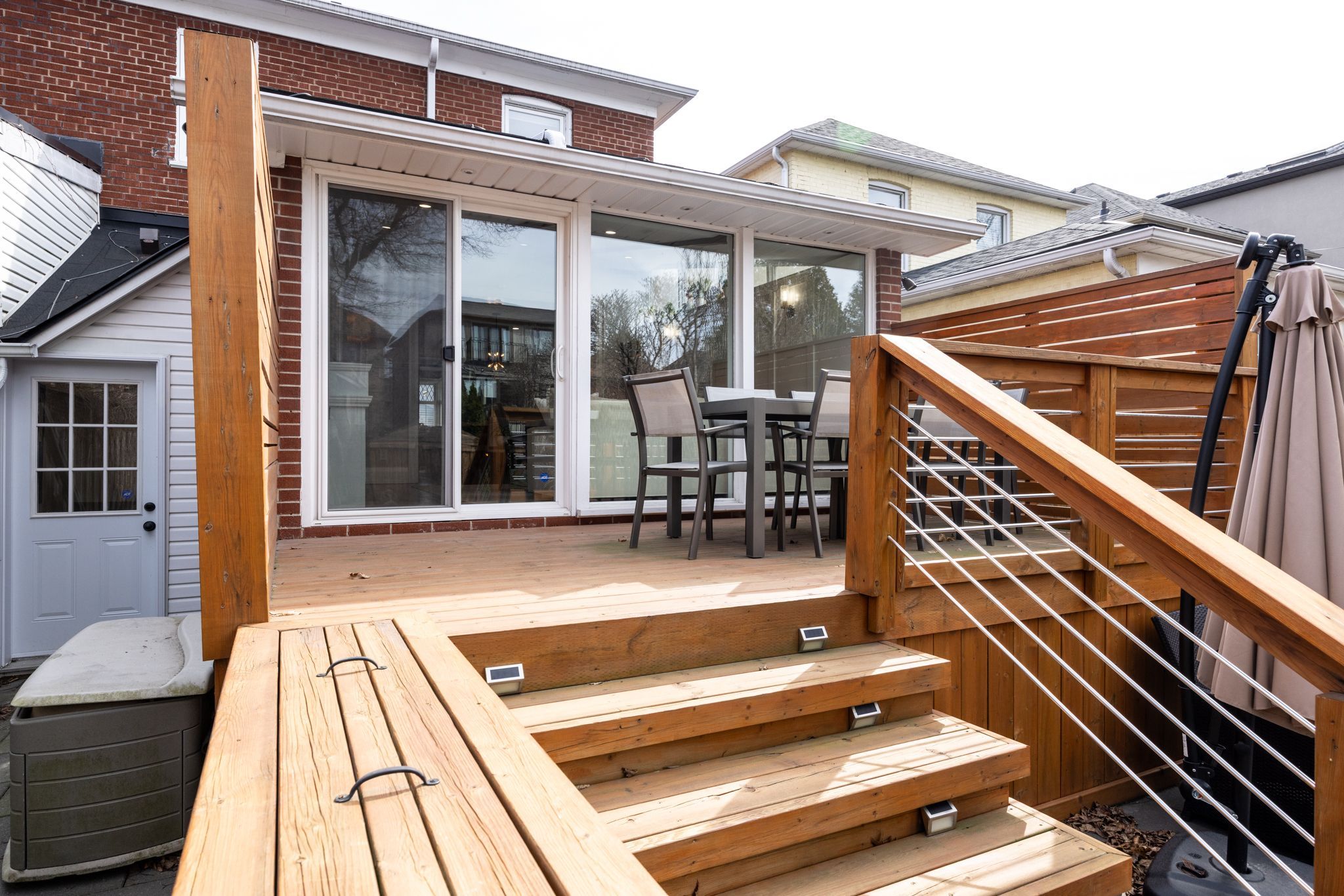 42 Roe Avenue