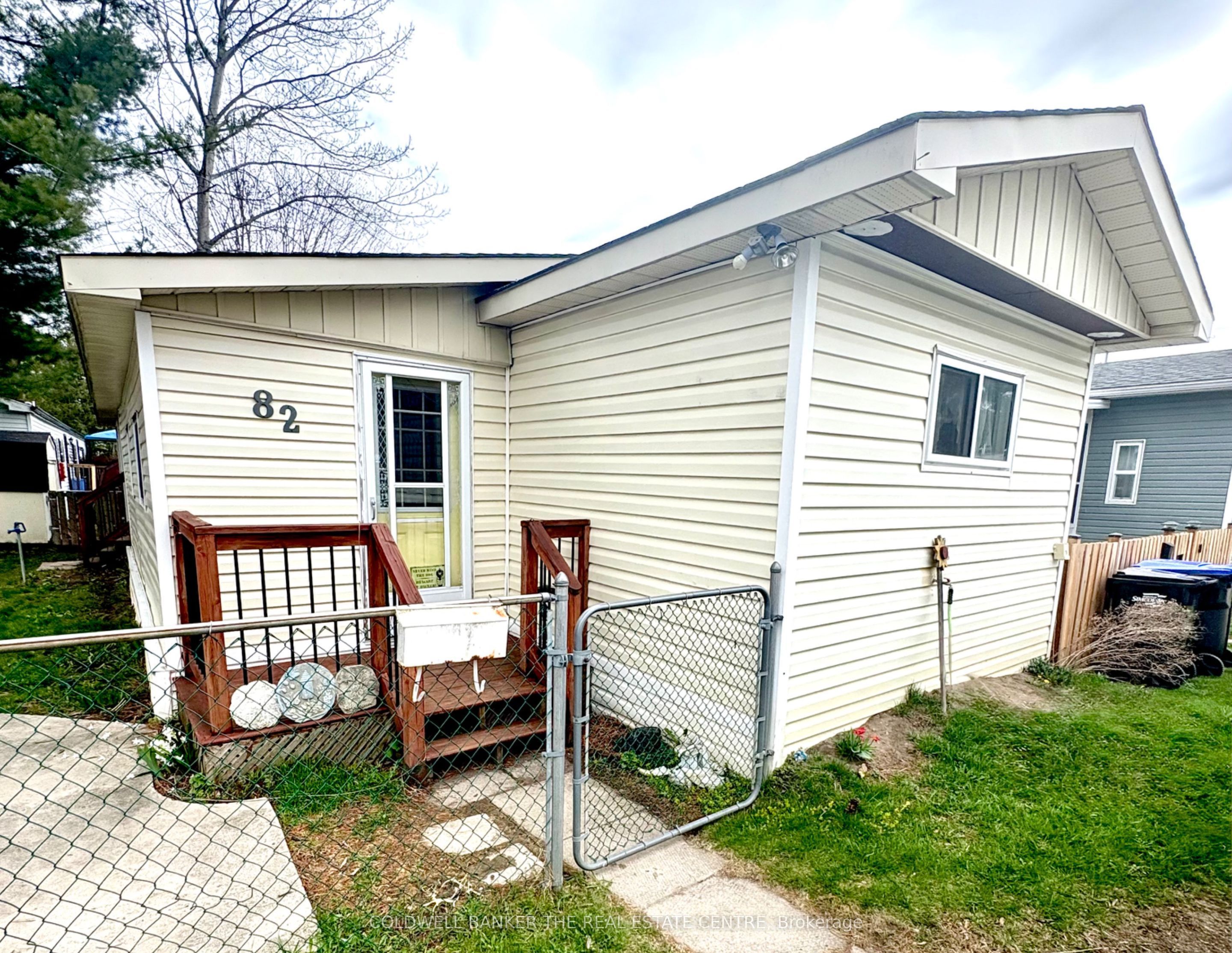 82 Seventh Street, Essa, ON L3W 0L4
