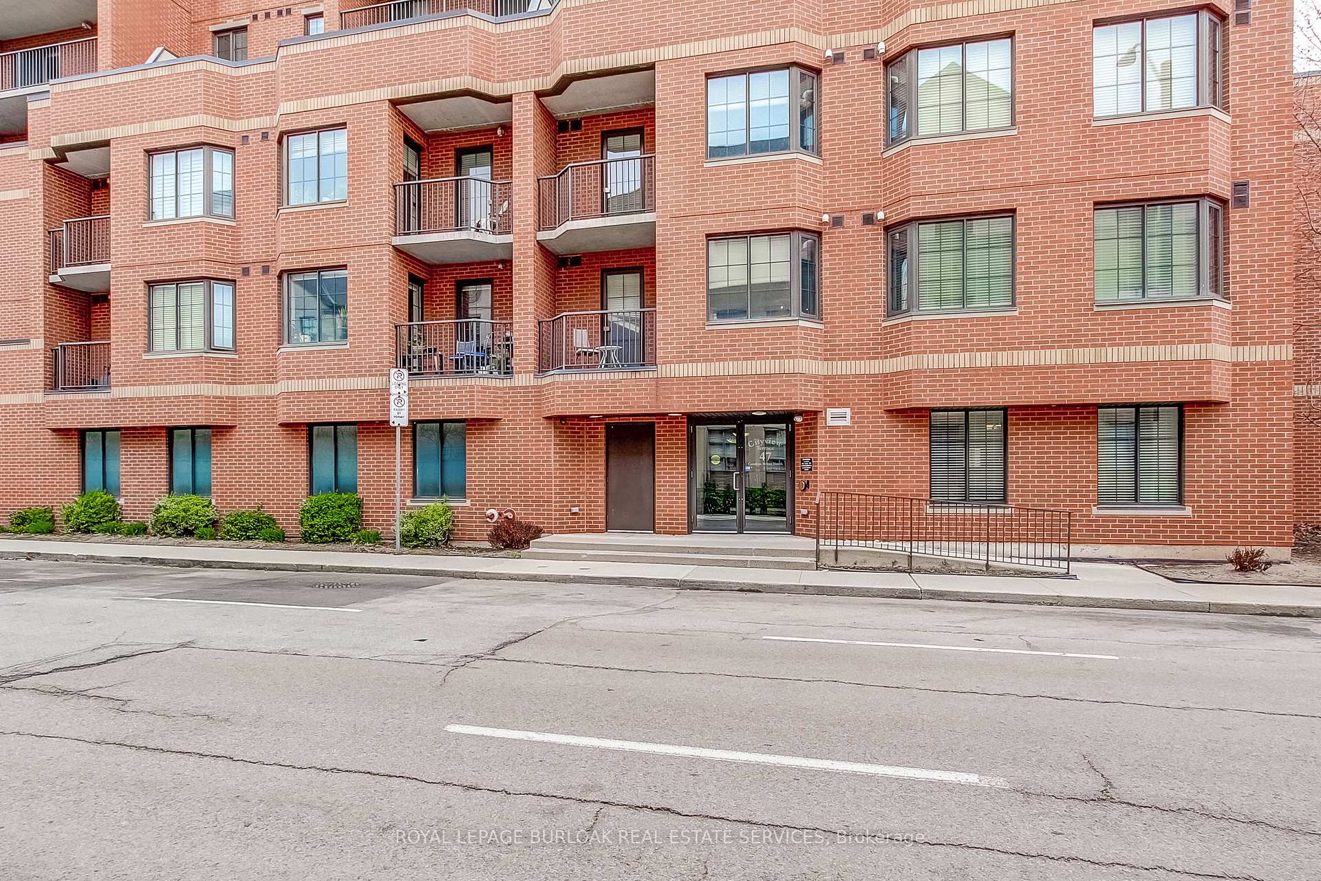 1 Bedroom Condo at 47 Caroline,  Hamilton For sale