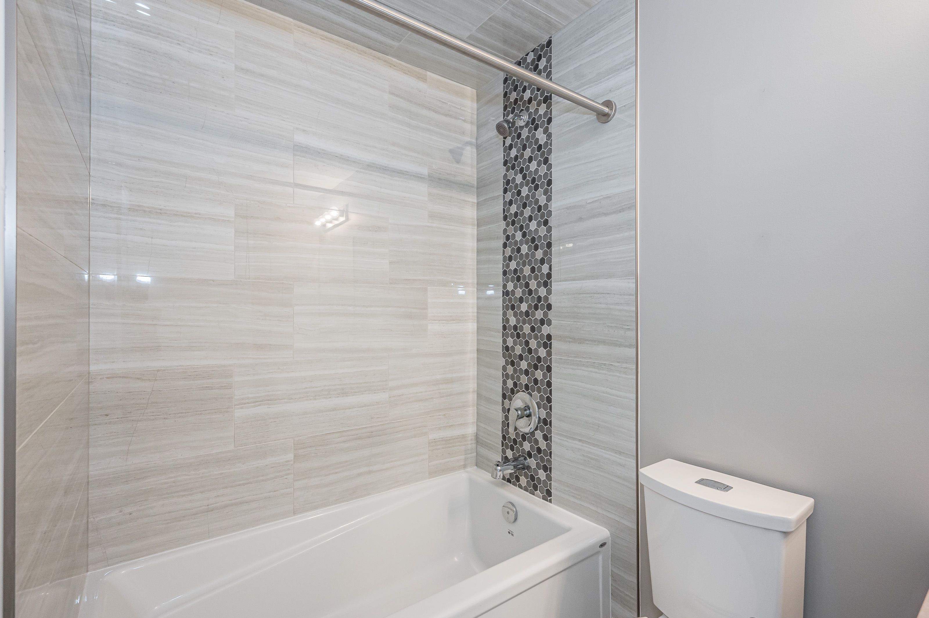 63 Arthur Street S 801