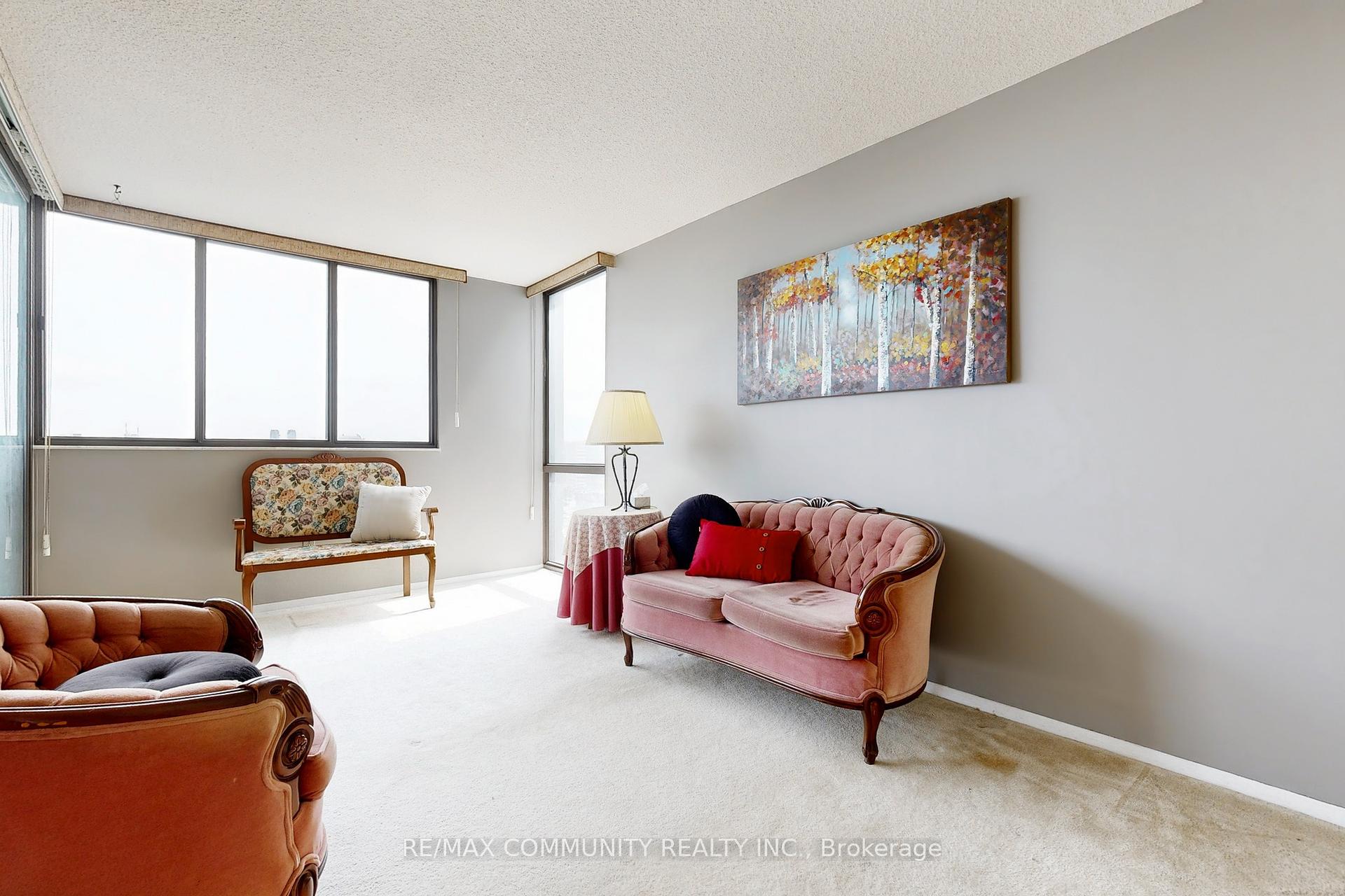 3 Bedrooms Condo at 2330 Bridletowne, Toronto For sale