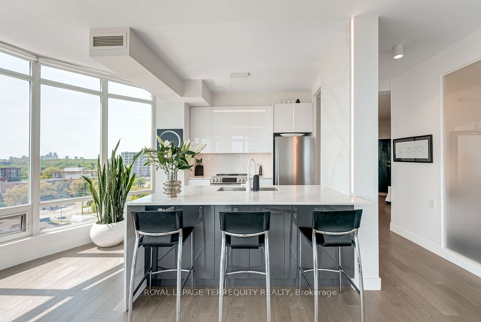 #1210 - 15 Windermere Avenue, Toronto, ON M6S 5A2