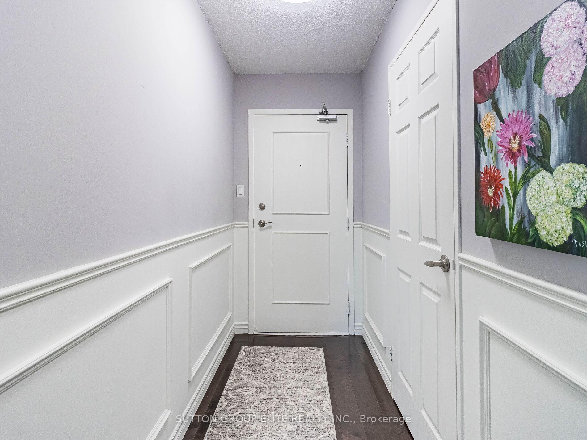 2 Bedrooms Condo at 50 Elm, Mississauga For sale