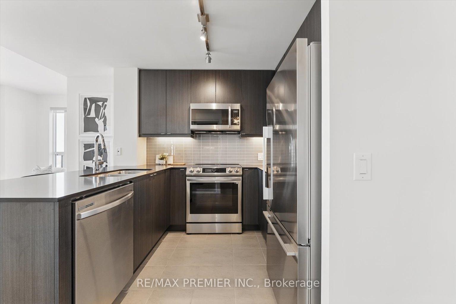 2 Bedrooms Condo at 50 Thomas Riley, Toronto For sale