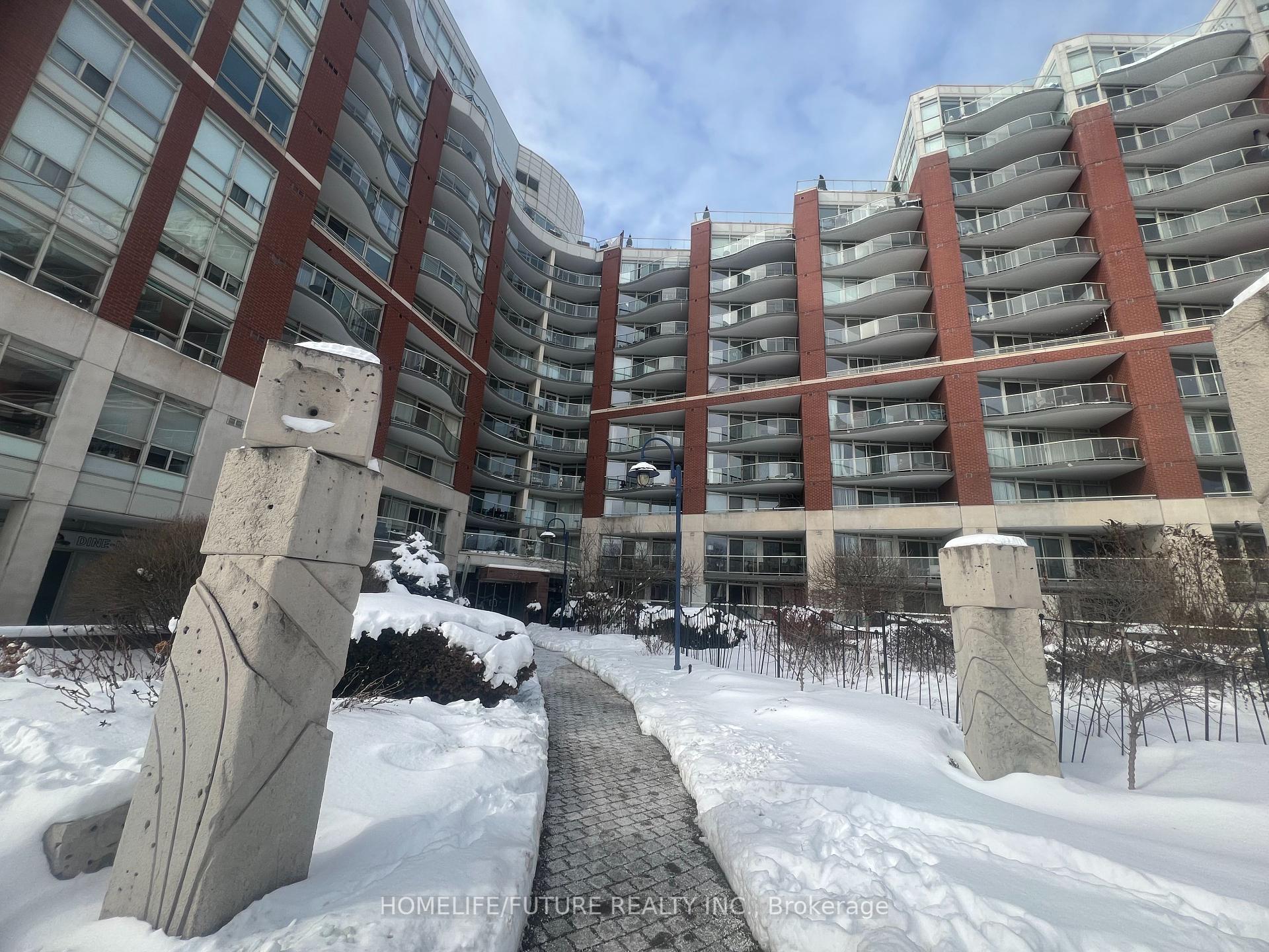 1 Bedroom Condo at 550 Queens,  Toronto For sale