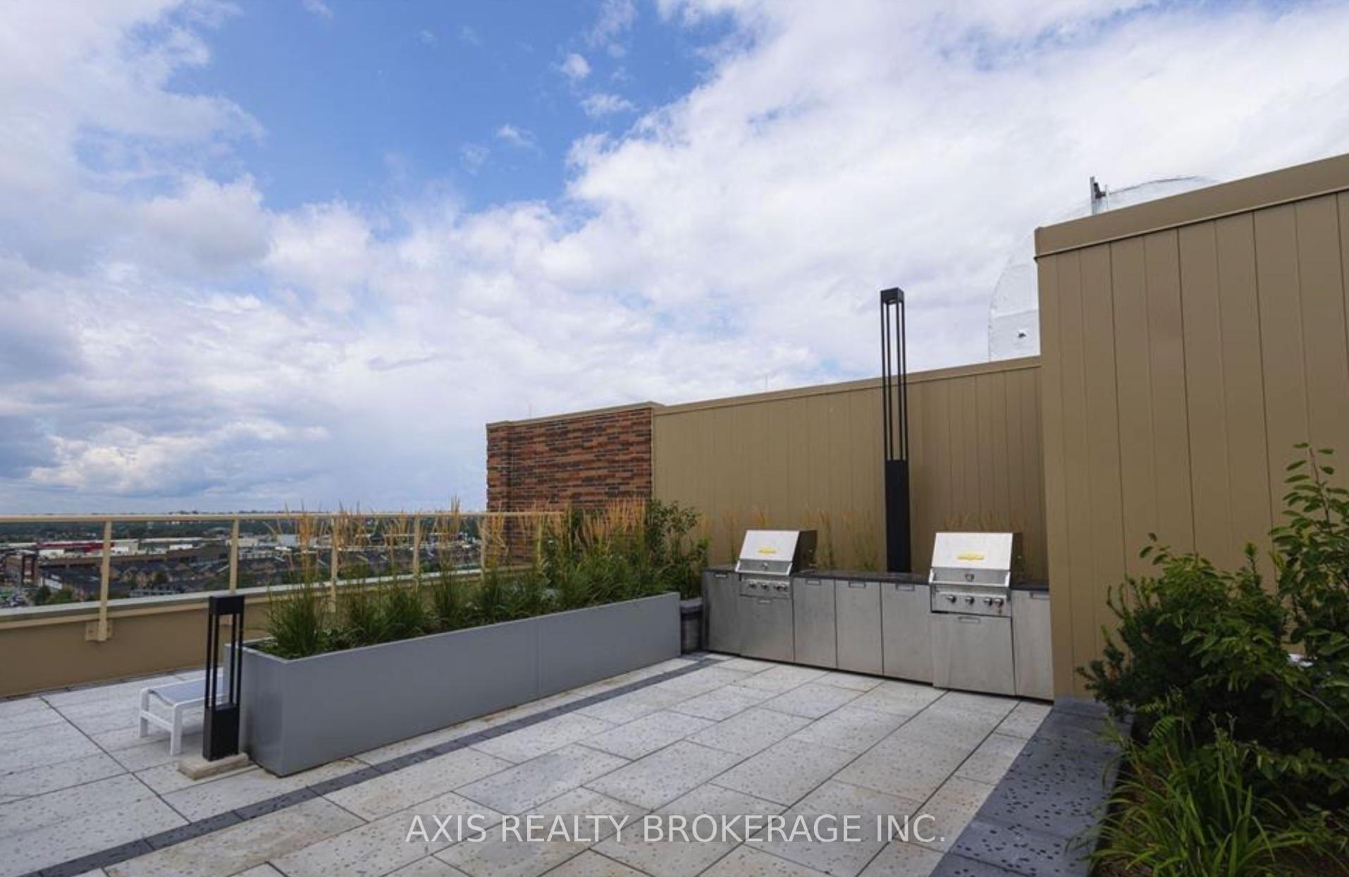 2 Bedrooms Condo at 1787 St Clair,  Toronto For sale