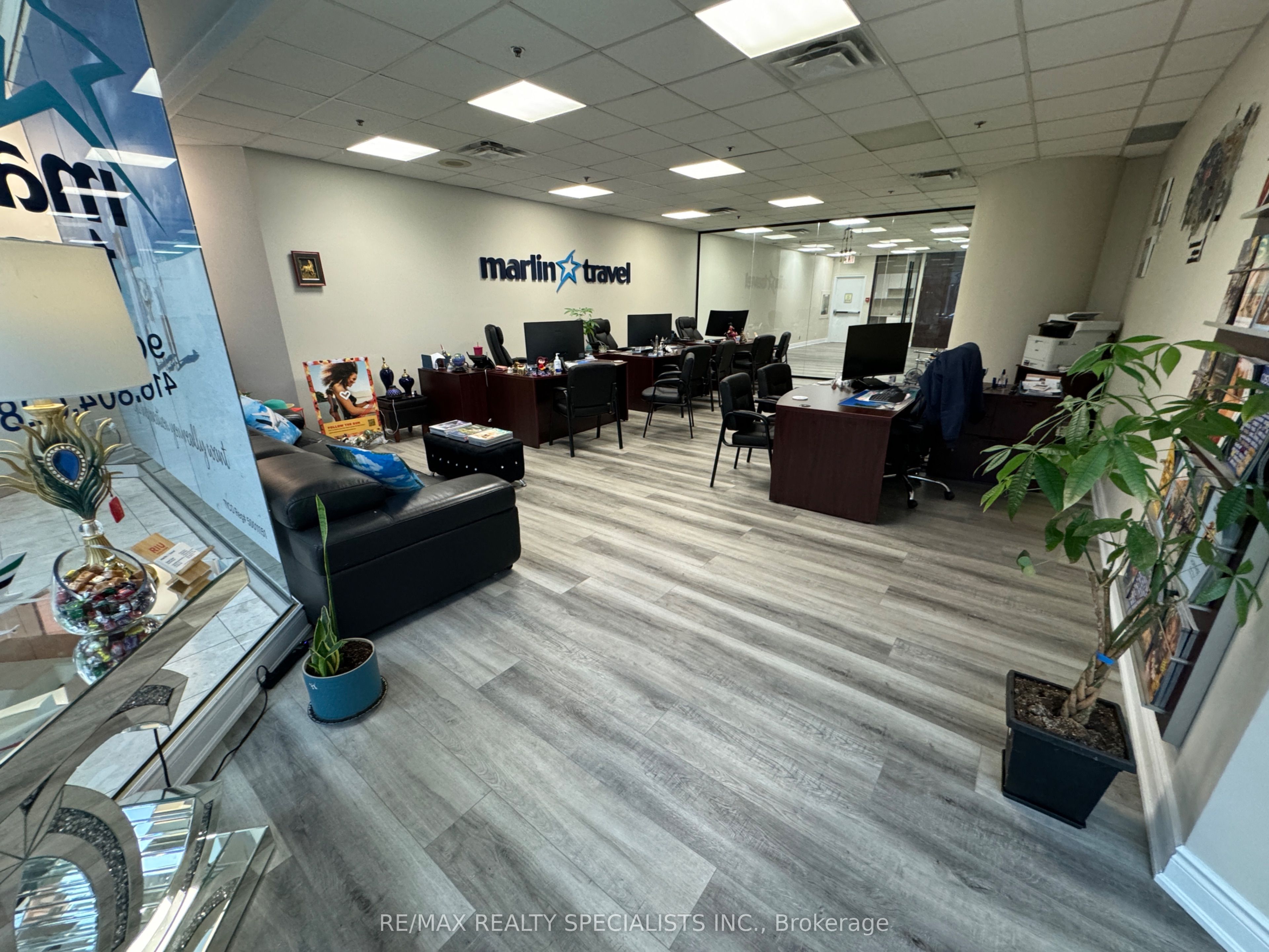 50 Burnhamthorpe Road W, #106 A