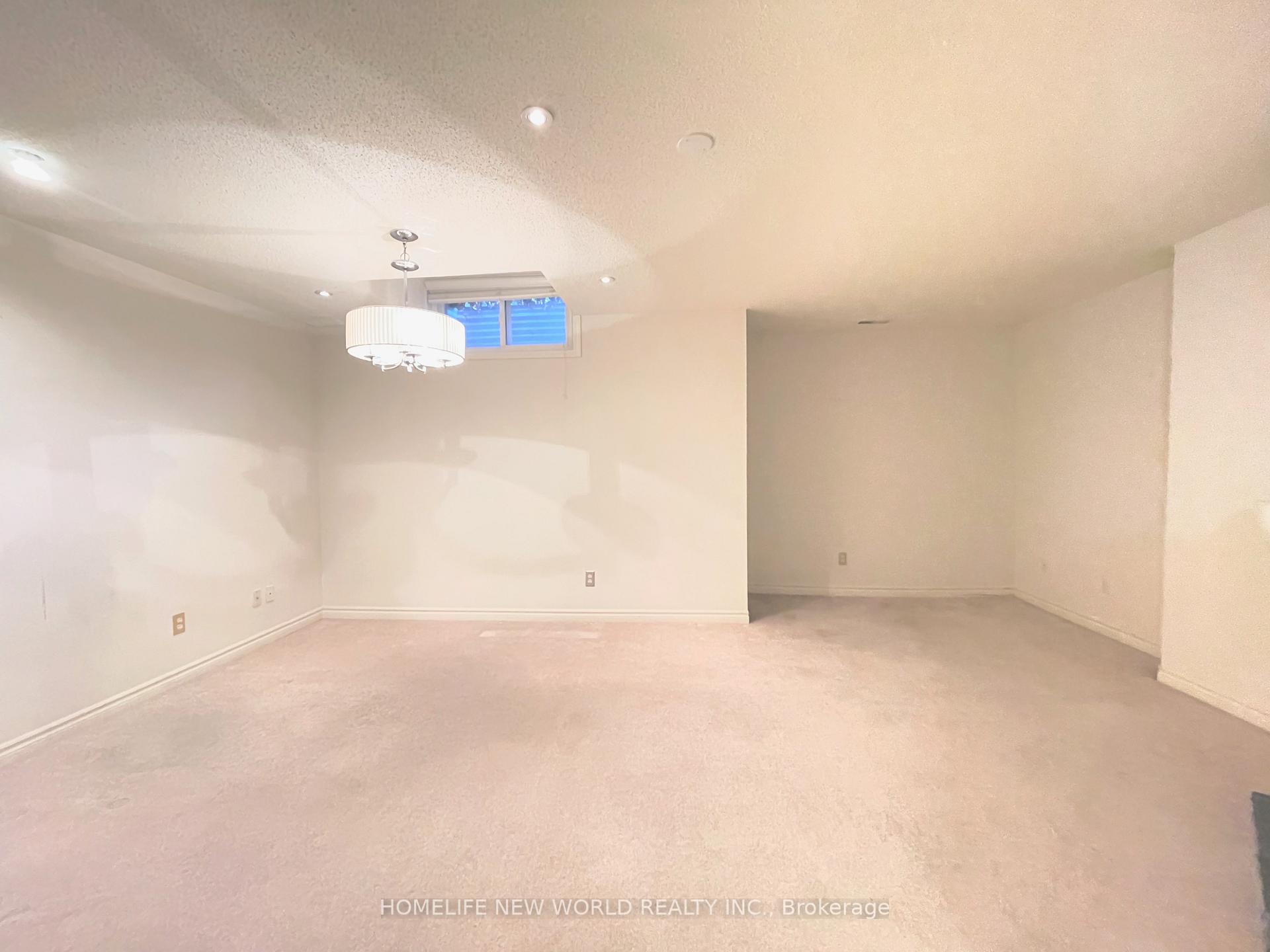 3 Bedrooms Condo at 11 Everson, Toronto For sale