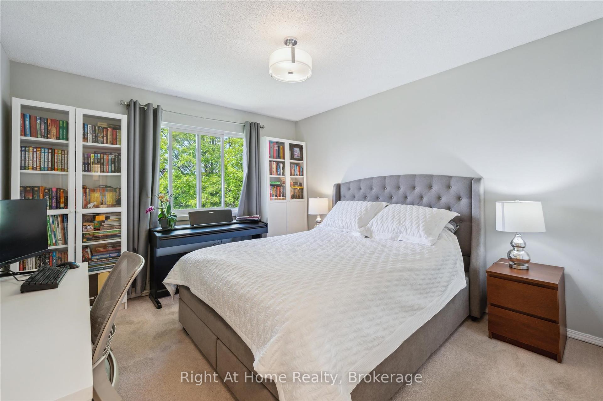 2 Bedrooms Condo at 1450 Glen Abbey, Oakville For sale