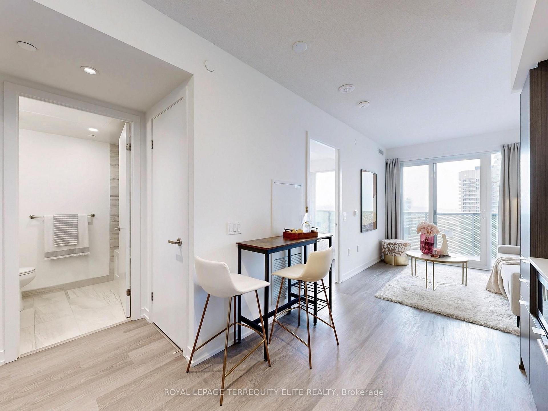 1 Bedroom Condo at 55 Cooper, Toronto For sale