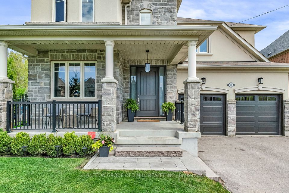 28 Wedgeport Court, King, ON L0G 1N0