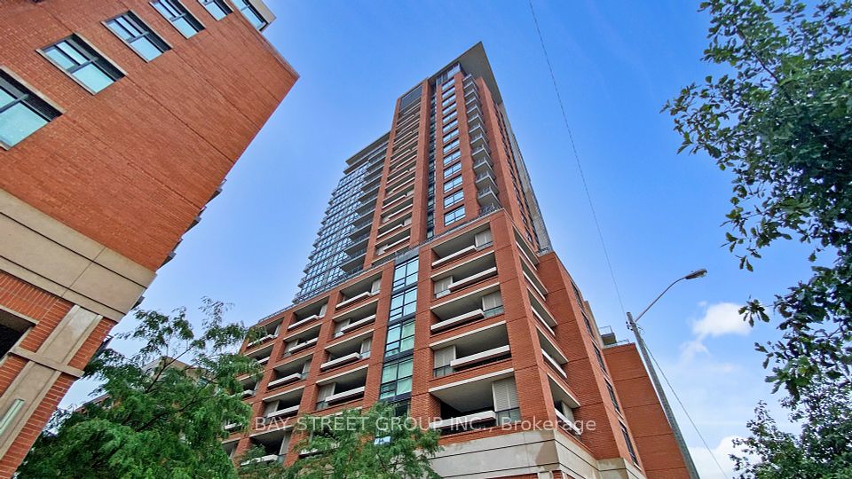 800 Lawrence