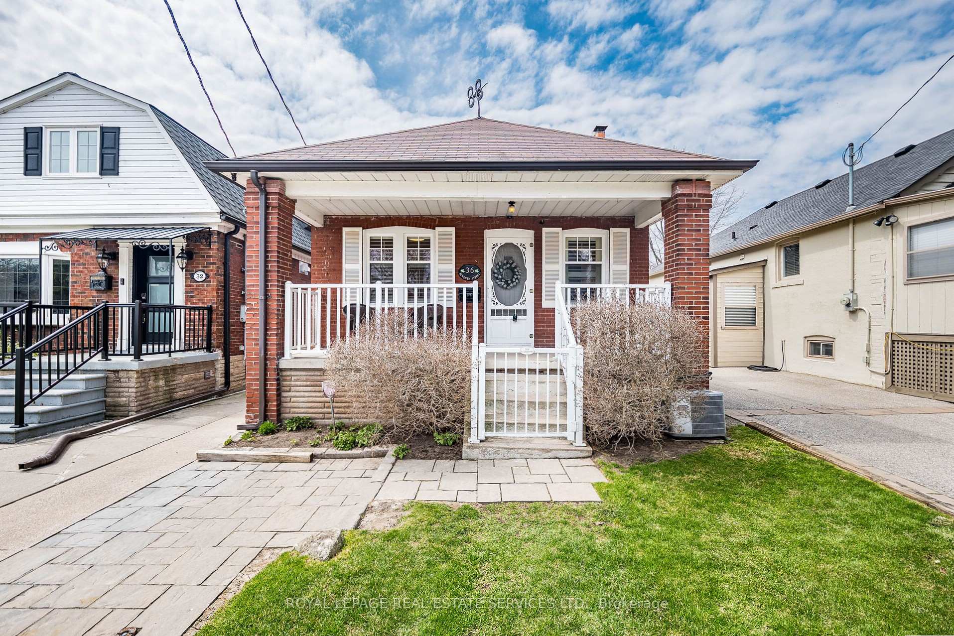 36 Seventh Street, Toronto, ON M8V 3B2